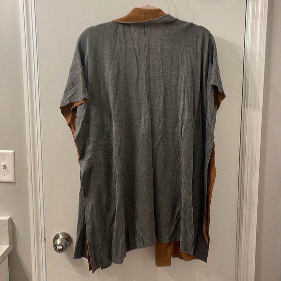 Collection by Bobeau open front poncho cardigan size S. - Picture 2 of 3